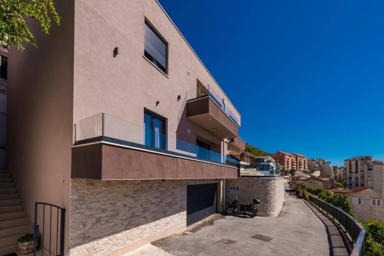 Makris No 2
