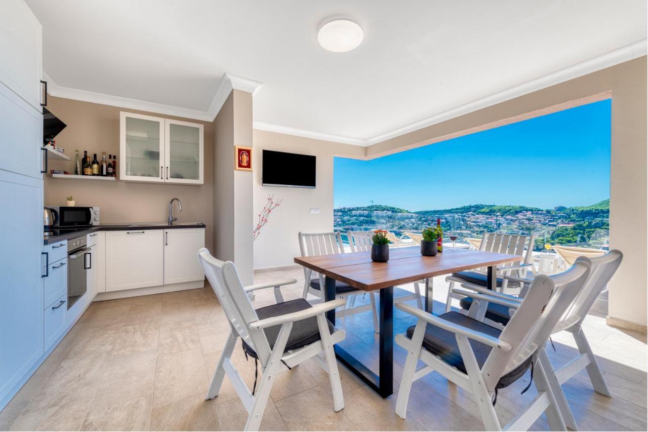 Apartman Makris No 2 *