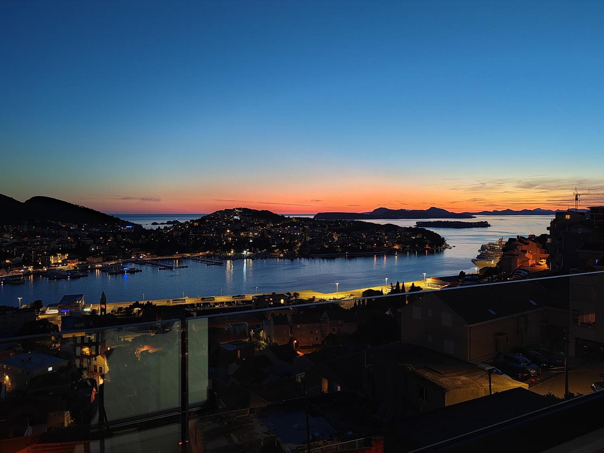 Makris No 2 Apartman *